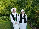 Ahhh ... two lovely serving wenches