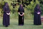 The Widows spread out to stop Theseus escaping.